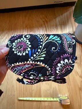 Vera Bradley Black Paisley Quilted Travel Organizer with Bright Accents